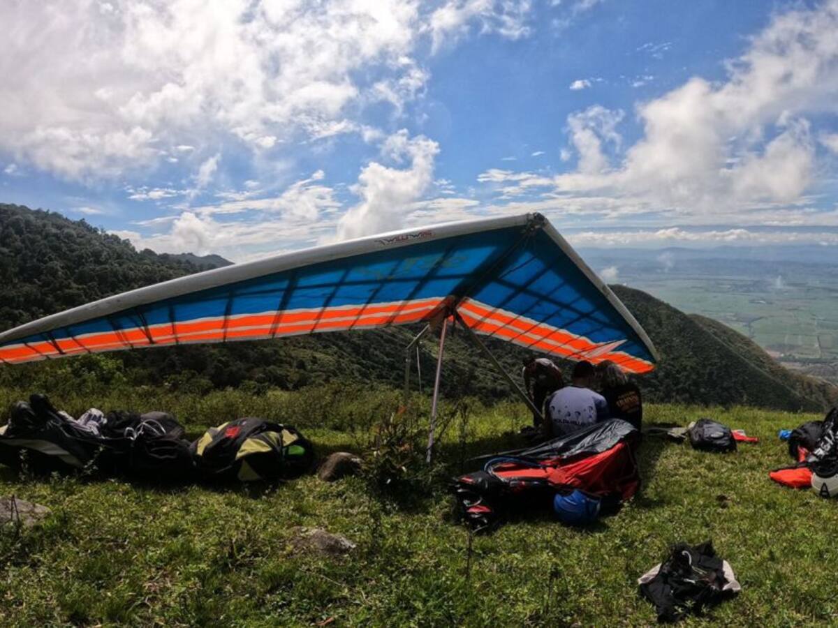 Parapentismo, un deporte para disfrutar al norte del Valle