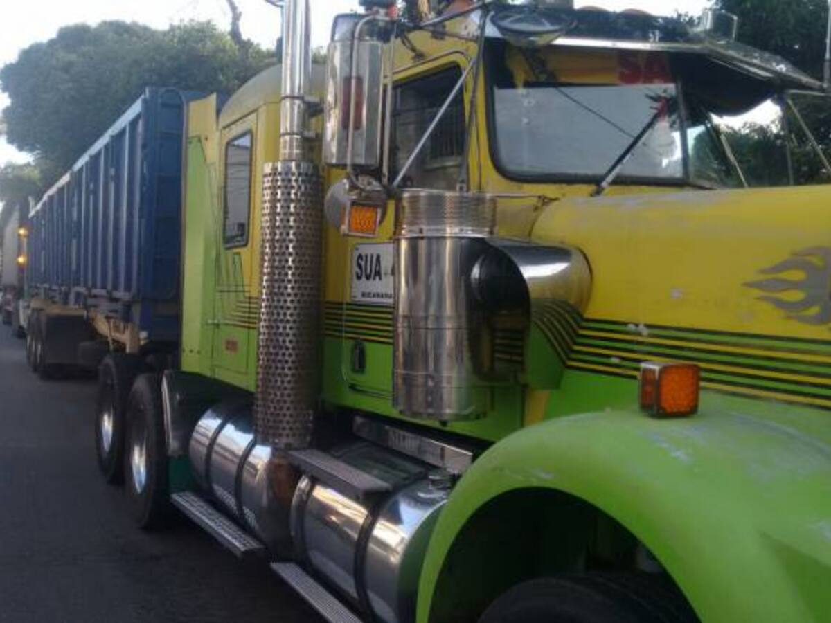 Video: Muleros aguardan por reapertura de vía a Cúcuta