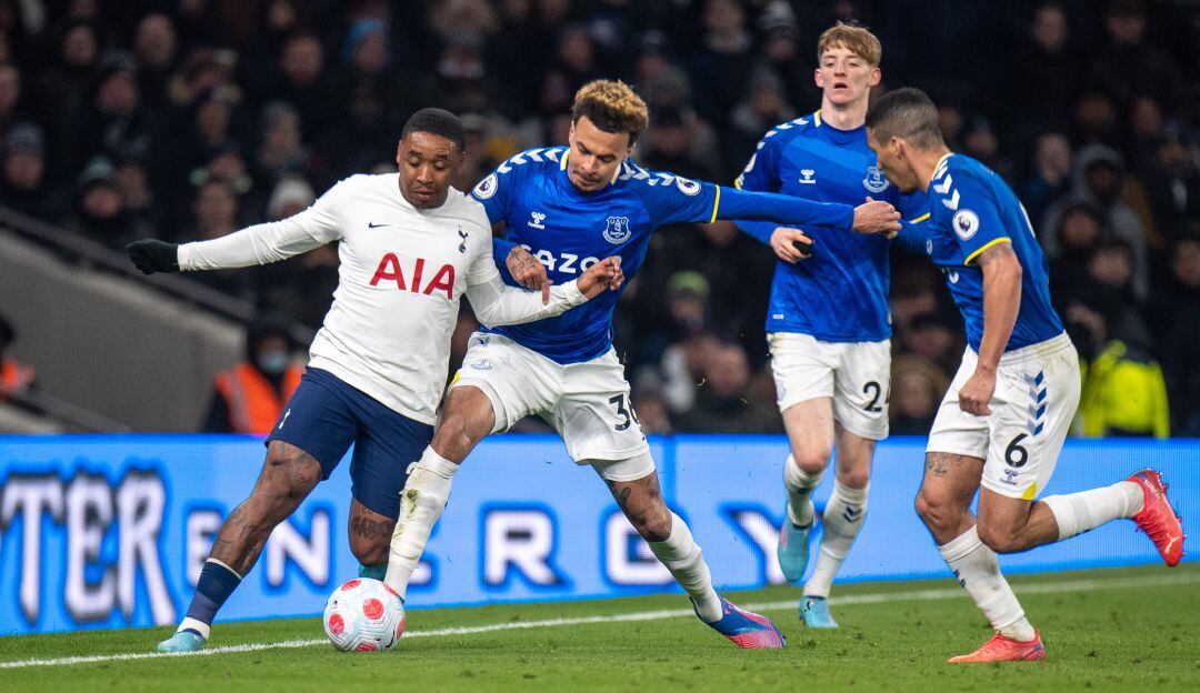 Everton vs. Tottenham por Premier League.