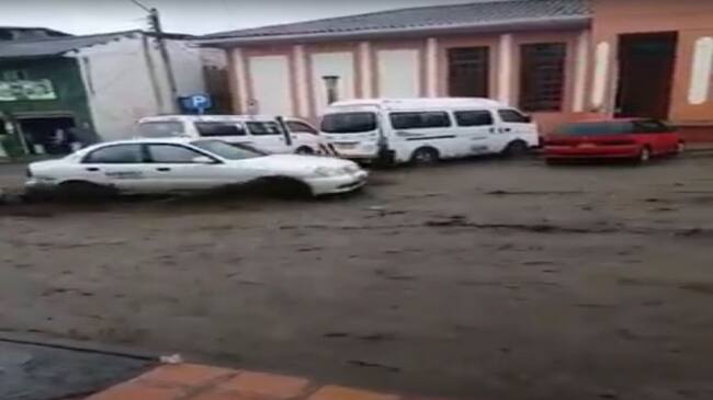 Inundaciones en el municipio de Une