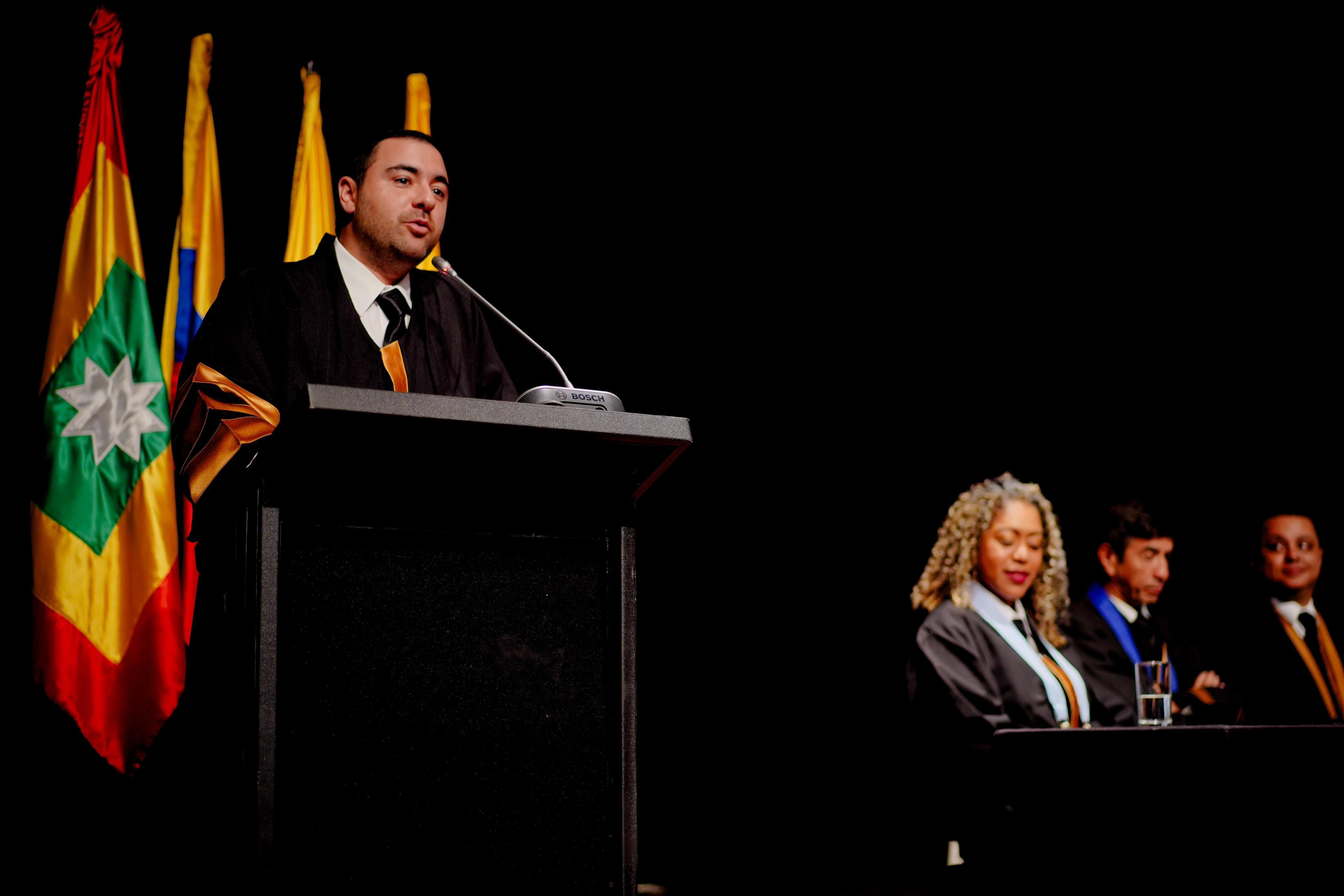 Gobernador Yamil Arana resaltó a los 518 nuevos profesionales de la UdeC