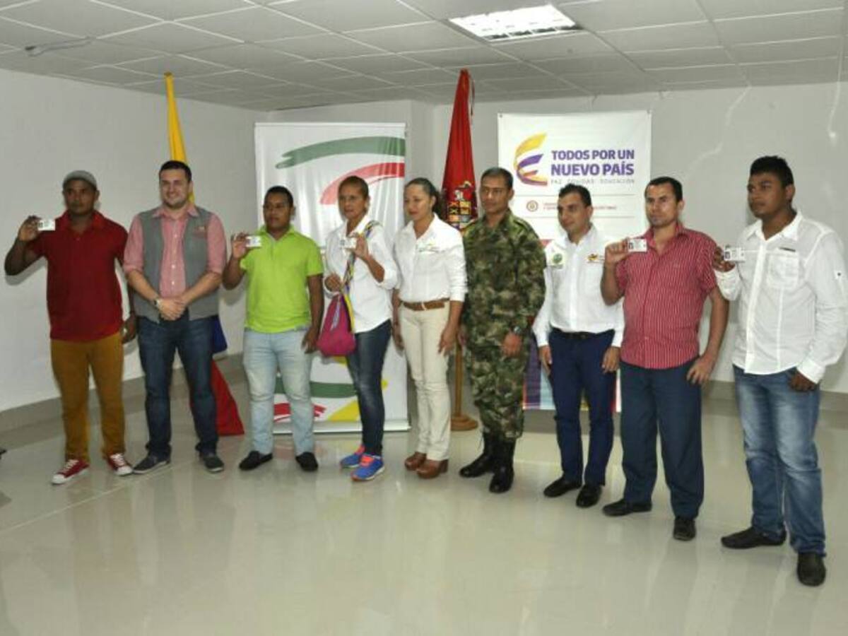 Víctimas del conflicto armado recibieron libretas militares en Cartagena