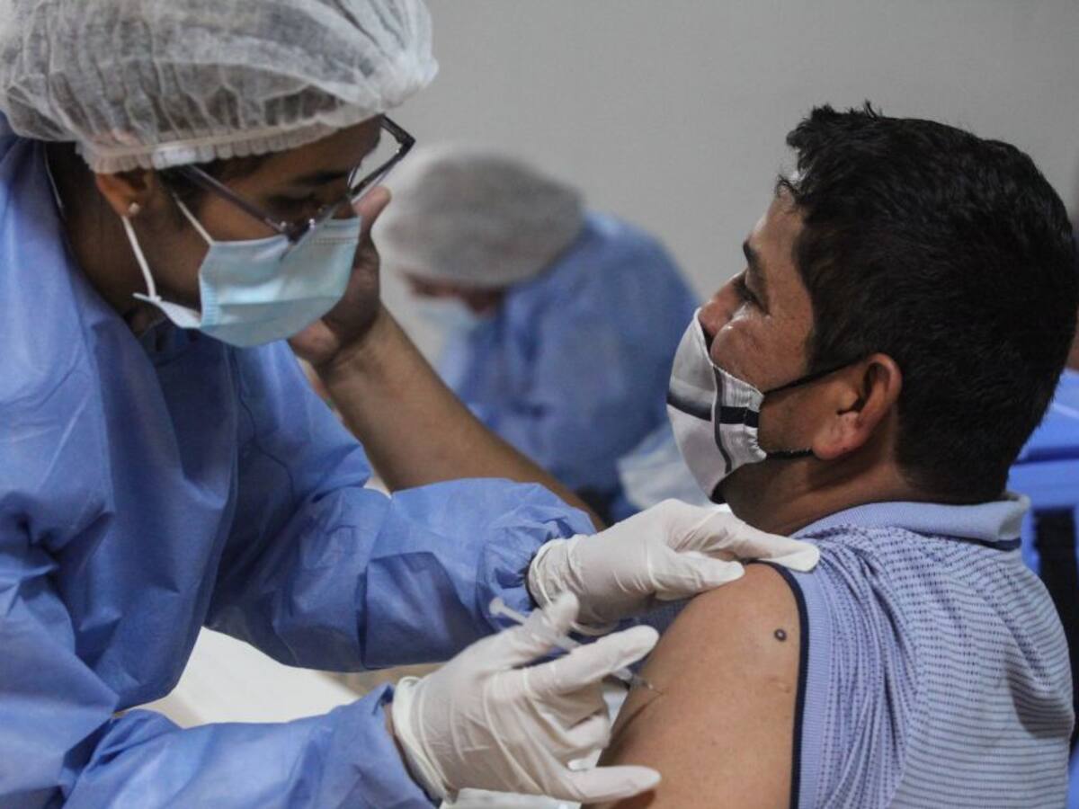 Vacunación contra COVID-19 ¿mejoró, empeoró o se mantiene igual?