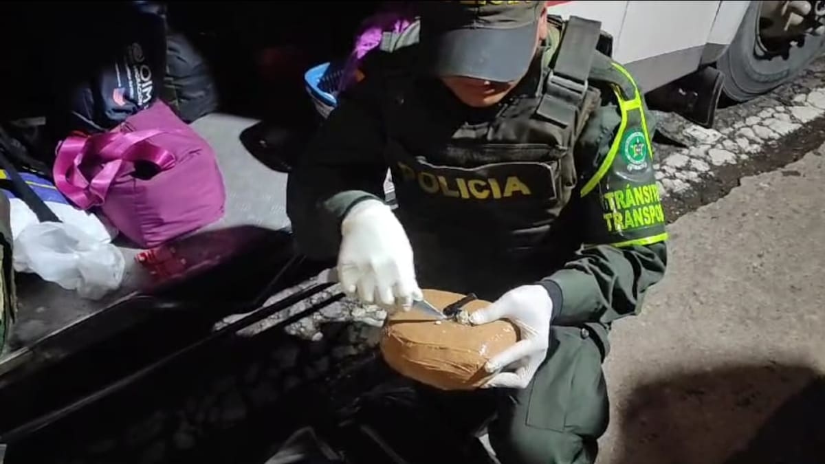 En vías del Huila Incautaron más de 10 kilogramos de pasta base de coca