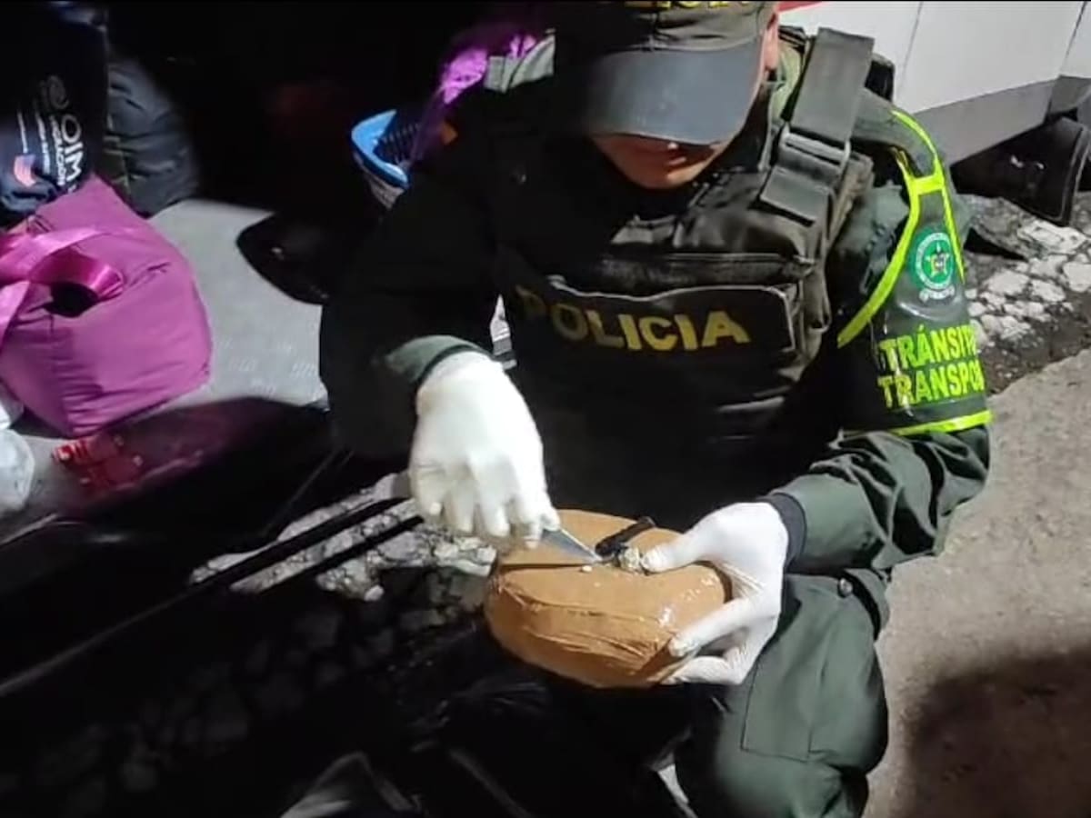 En vías del Huila Incautaron más de 10 kilogramos de pasta base de coca