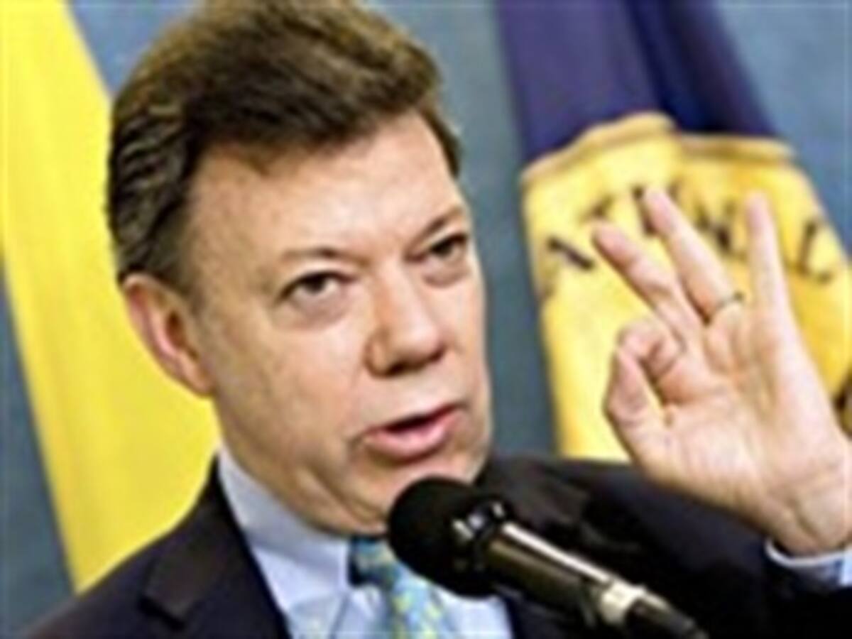 “Queremos es mejorar las relaciones con nuestros vecinos”: ministro de Defensa Juan Manuel santos