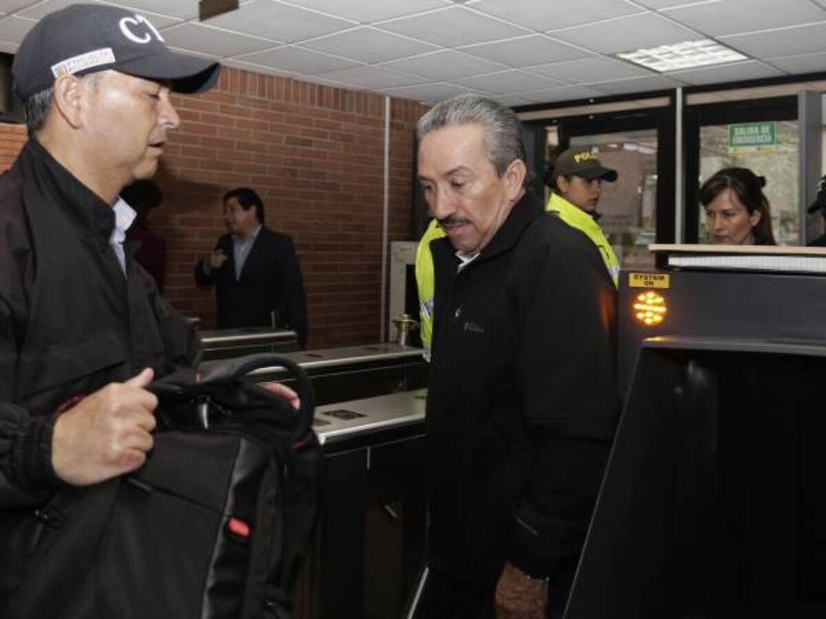 Hoy se define medida de aseguramiento a exgobernador Aguilar