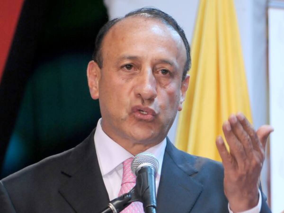Ex gobernador de Cundinamarca devolverá $800 millones