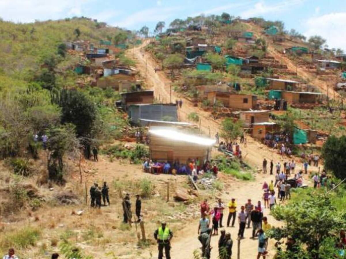 Invasores del sector El Tesoro en Armenia reclaman mesa de diálogo con la alcaldía