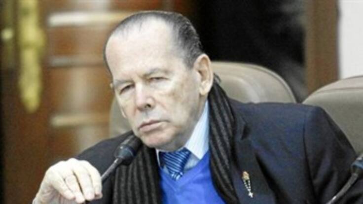 Me es indiferente si se aplaza o no el debate: senador Gerlein
