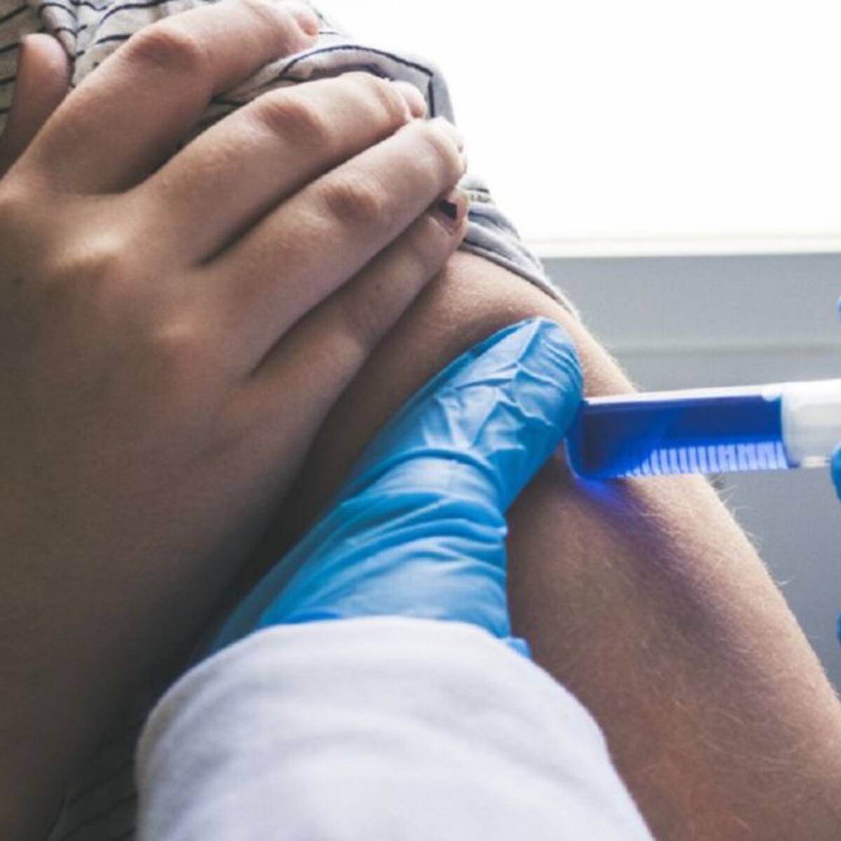 Sin importar la marca, hay que vacunarse contra el Covid- 19: Médicos