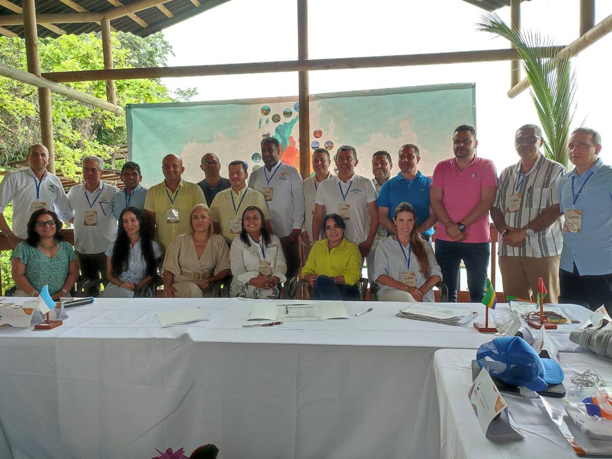 Las CAR firmaron alianza por las áreas protegidas en todo el territorio colombiano
