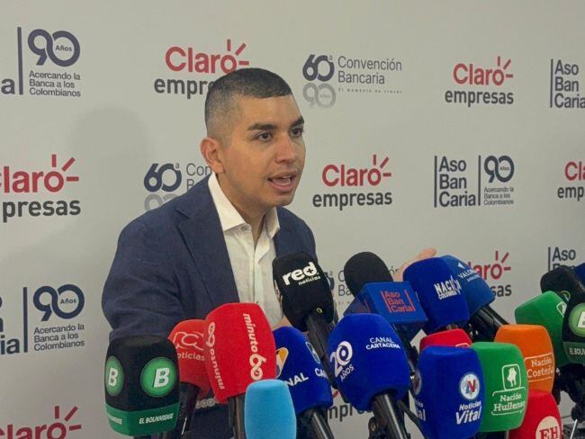 “Genera ilusión que la mayoría del ajuste fiscal venga por el gasto y no por impuestos”: Asobancaria