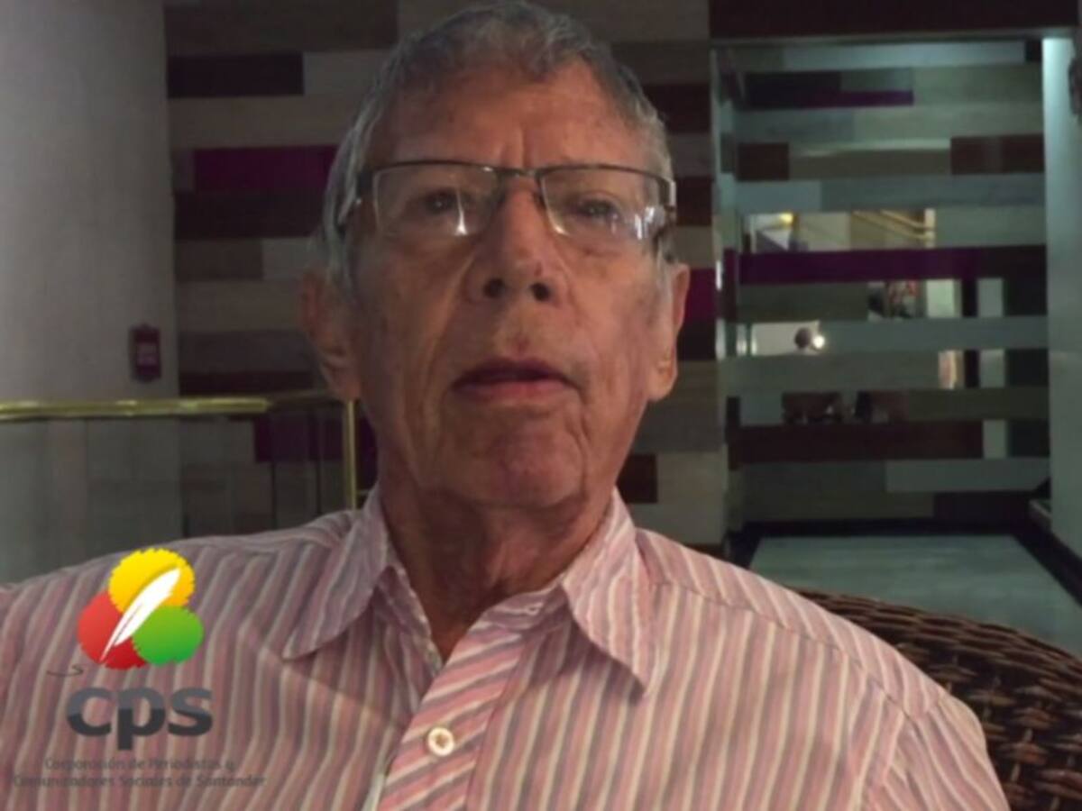 Murió Carlos Martínez Rojas, la mejor voz de la locución en Santander