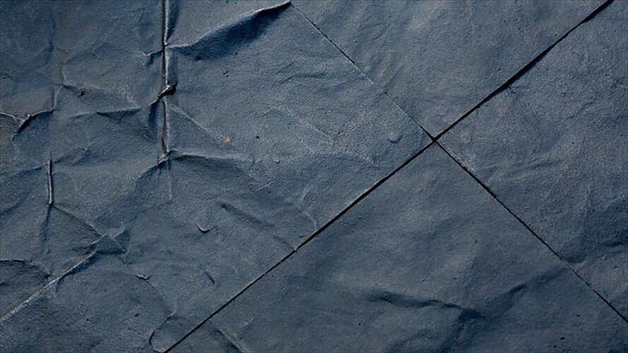 Un piso es el 'contramonumento' creado en Colombia con la fundición de armas de las Farc. Foto: Colprensa