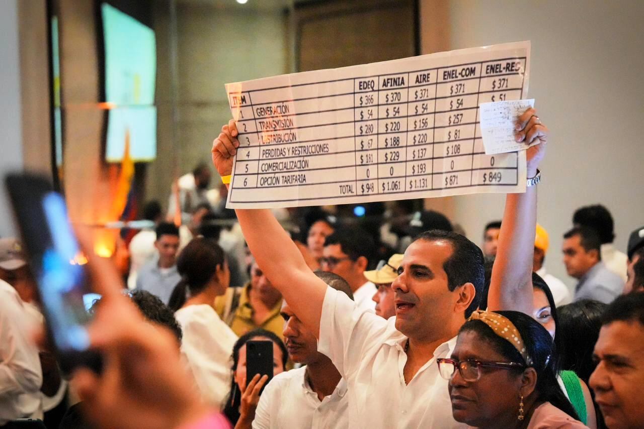 “Se come o se paga el recibo de energía. Ya eso debe acabar”: Gobernador Yamil Arana