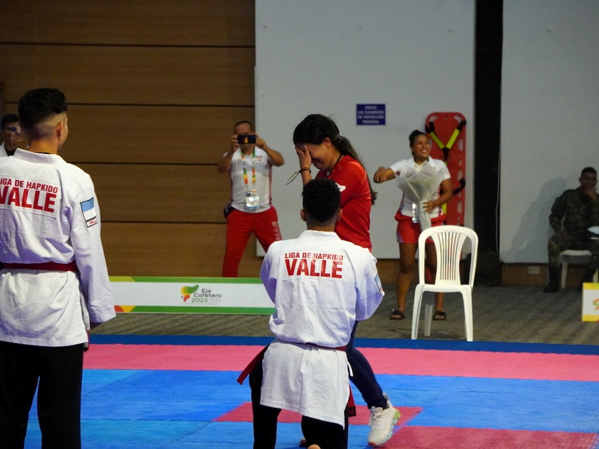 Amor y deporte en los Juegos Nacionales en Armenia, propuesta de matrimonio en Hapkido