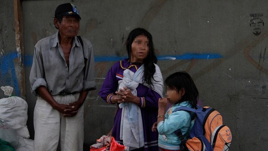 Indígenas retornan a sus tierras 10 de diciembre de 2012  Varias familias indígenas que permanecía en Bogotá vuelven a Risaralda de donde debieron huir de la violencia.. Foto: Colprensa