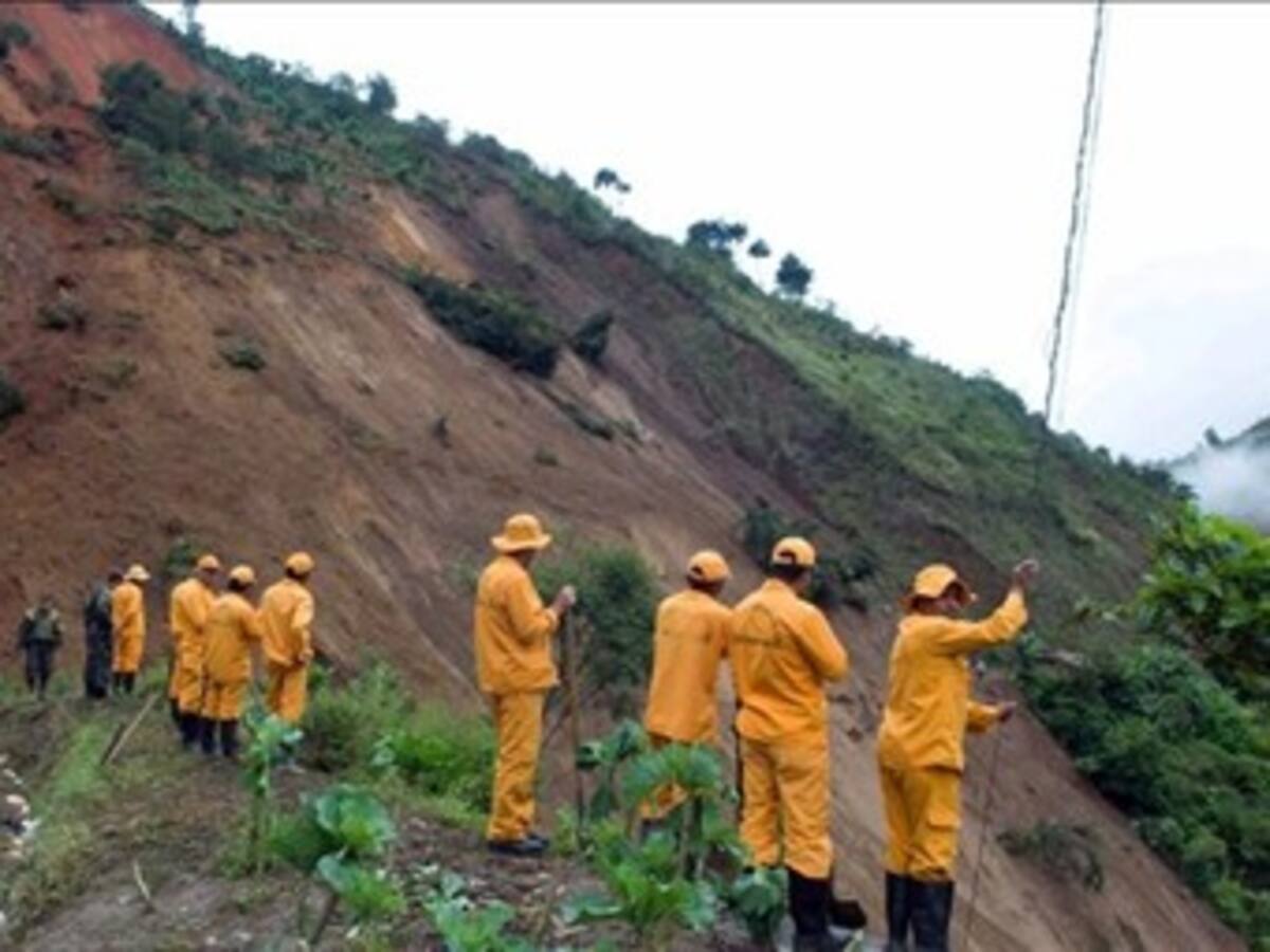 Si en quince días no recuperan cuerpos declararían campo santo el sector del alud