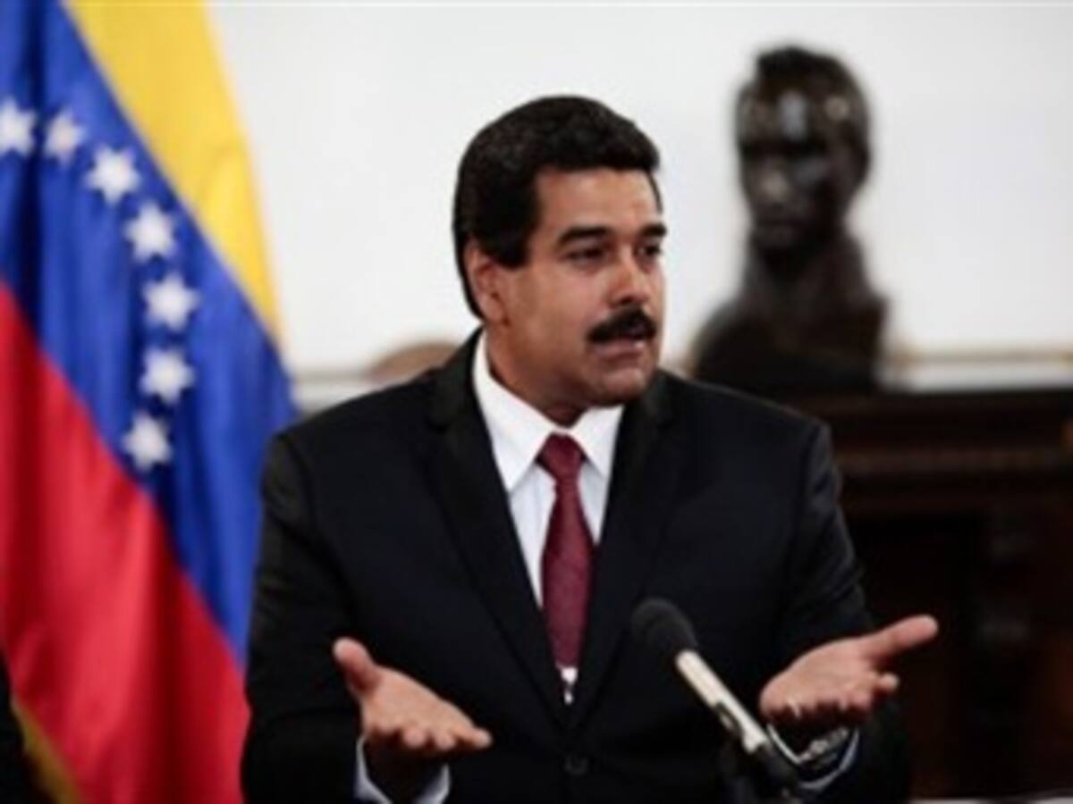 Dudo de la sinceridad de Santos y evalúo si continúo en el proceso de paz: Nicolás Maduro