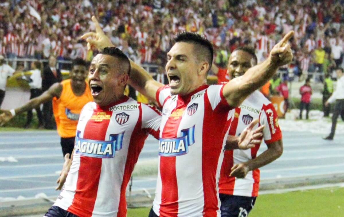 Vladimir Hernández asistió con precisión para la apertura del marcador.