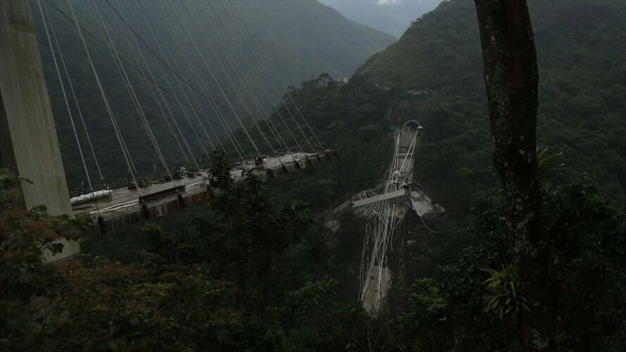 Informe de Coviandes determinó que puente Chirajara colapsó por error en diseños. Foto: Getty Images