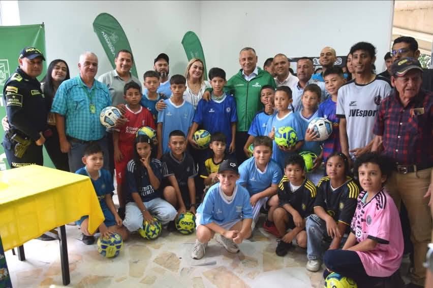 Lanzamiento del Torneo Hinchas de Paz Armenia Foto: Cortesía Facebook Hinchas de paz