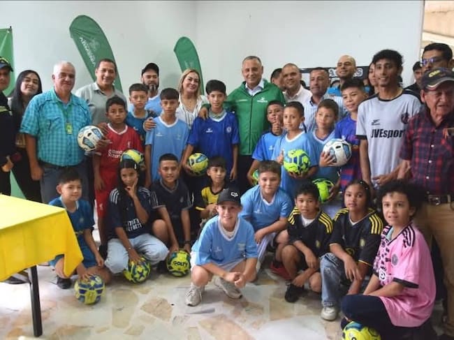 Lanzamiento del Torneo Hinchas de Paz Armenia Foto: Cortesía Facebook Hinchas de paz