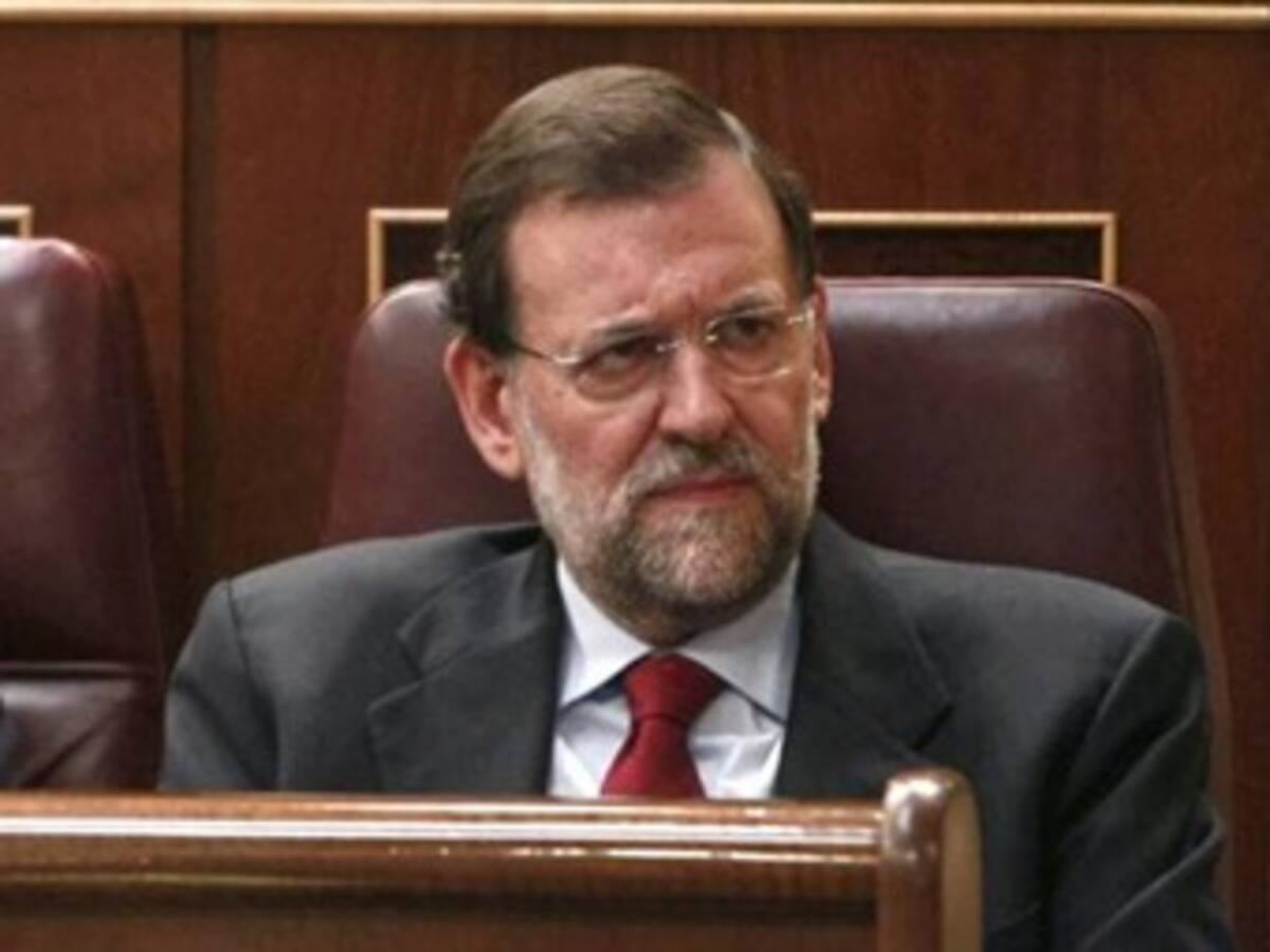 Gobierno español aún no decide si pedirá rescate para salir de crisis