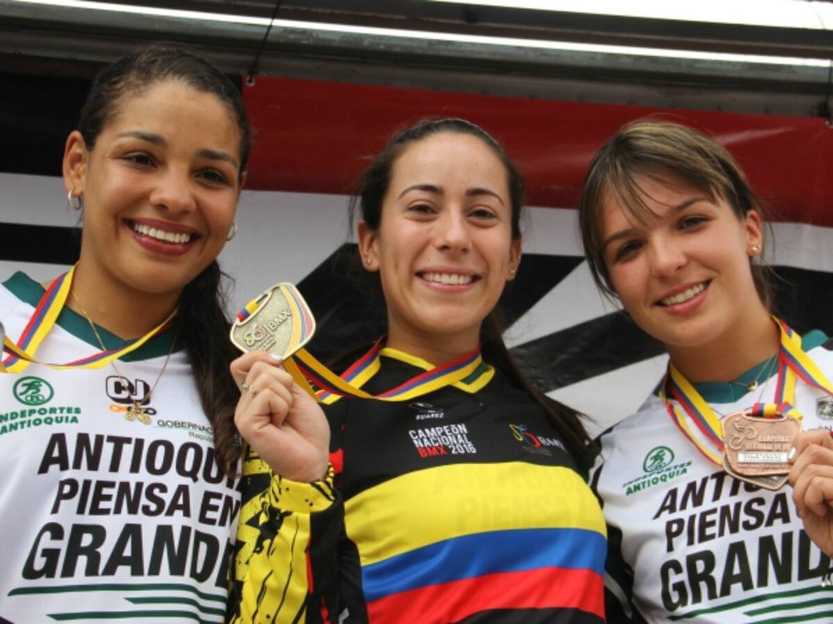Pajón y Ramírez, en la élite del BMX nacional; campeones en Ubaté