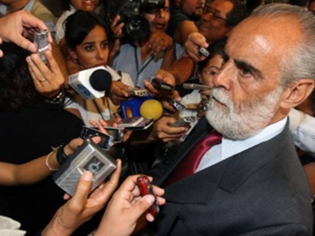 Fernández de Cevallos perdona a sus secuestradores y pide investigación