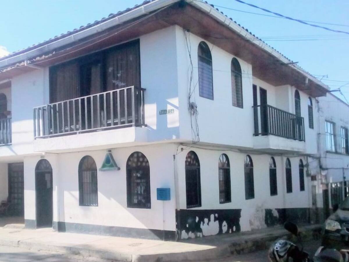 Un contrato enreda al expresidente del Concejo de La Merced