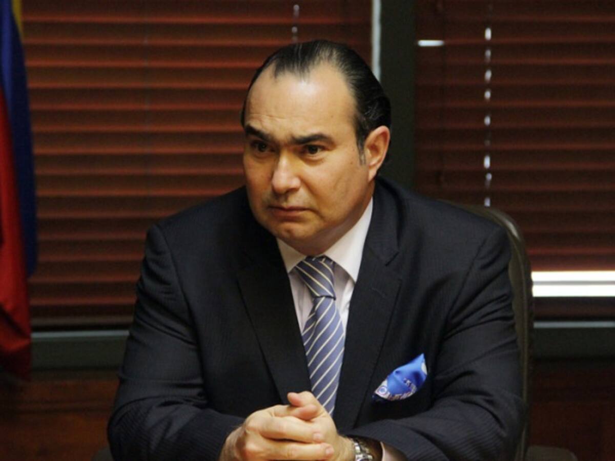 Pretelt se declara seguro de ser absuelto, luego renunciaría