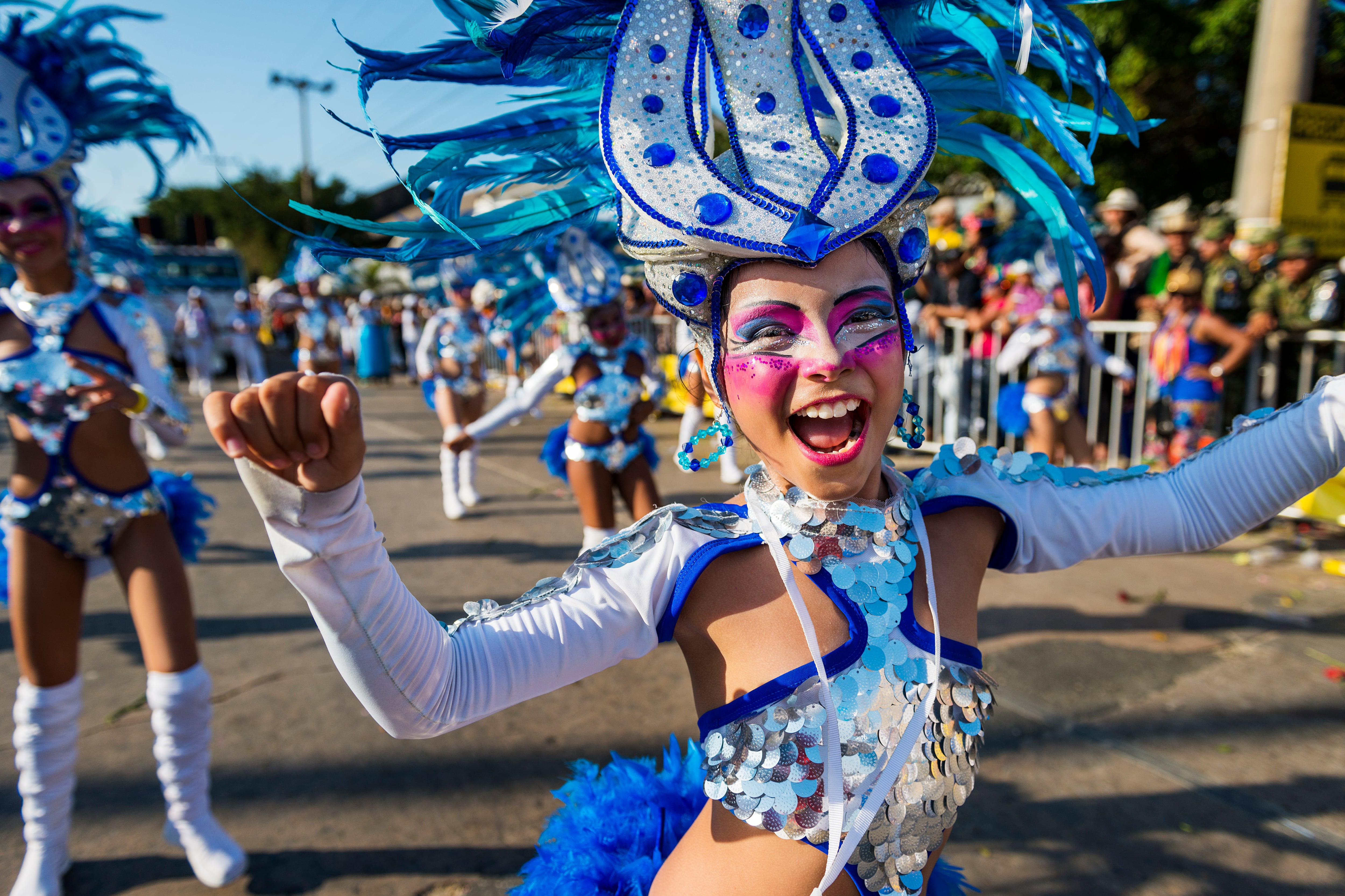 Personas en los desfiles de carnaval en el Carnaval de Barranquilla, en Colombia. (Getty Images)