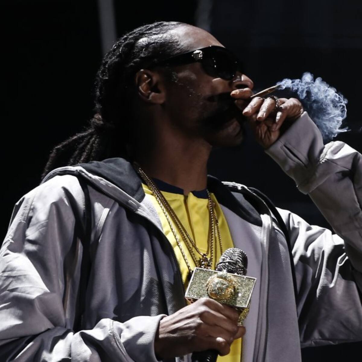 La noticia con la que Snoop Dogg sorprendió al mundo: dejaría de fumar