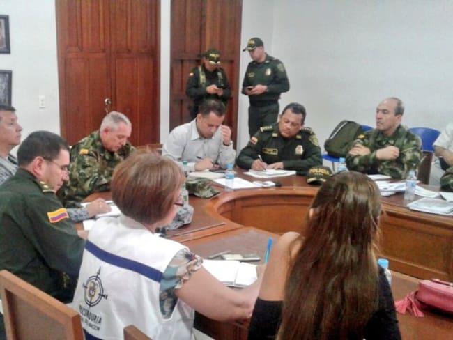 El general Jorge Hernando Nieto Rojas director de la Policía Nacional y el general Alberto José Mejía Ferrero comandante de las Fuerzas Militares de Colombia en Ocaña