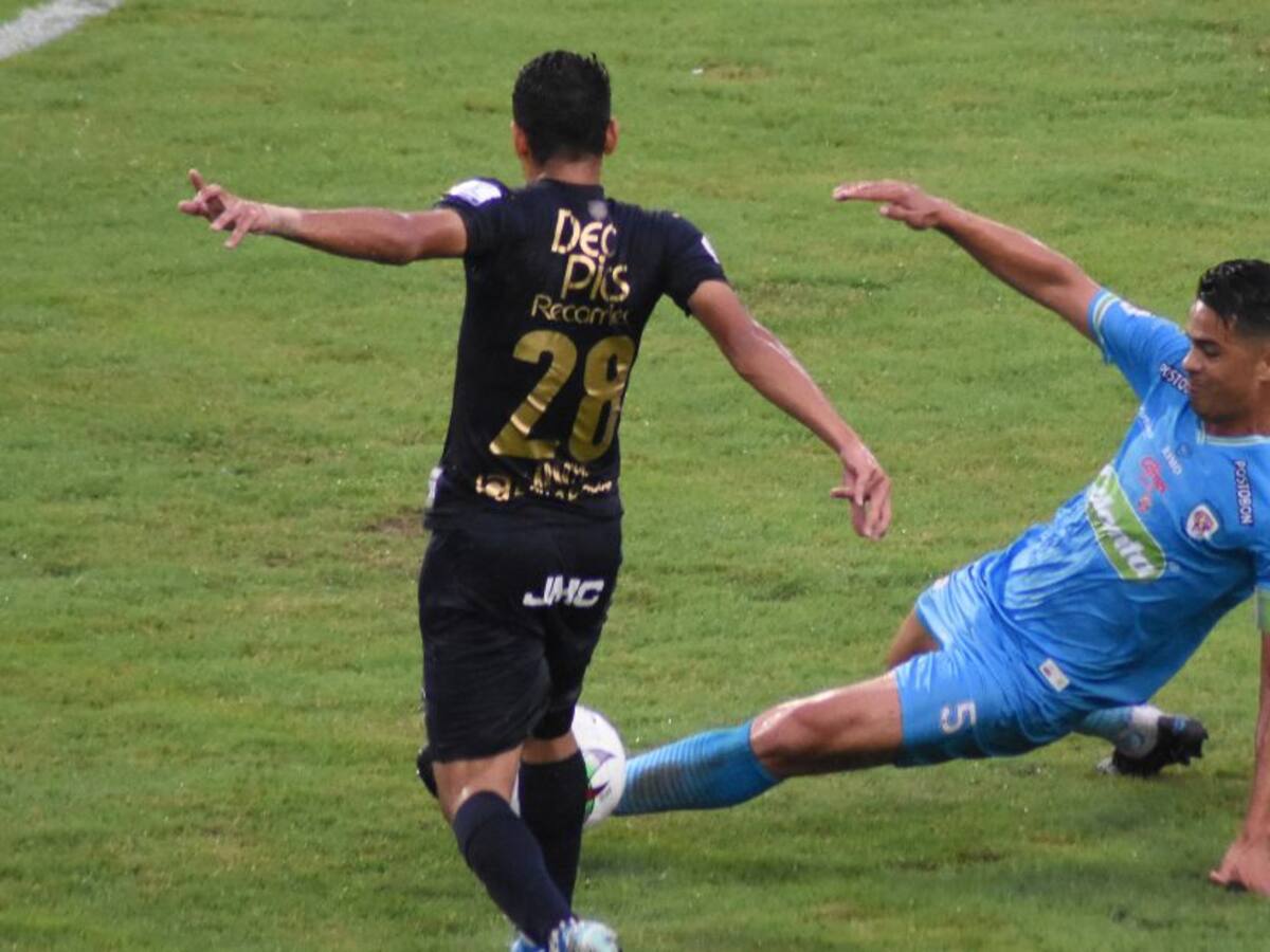 Jaguares gana de local y se acerca a los ocho