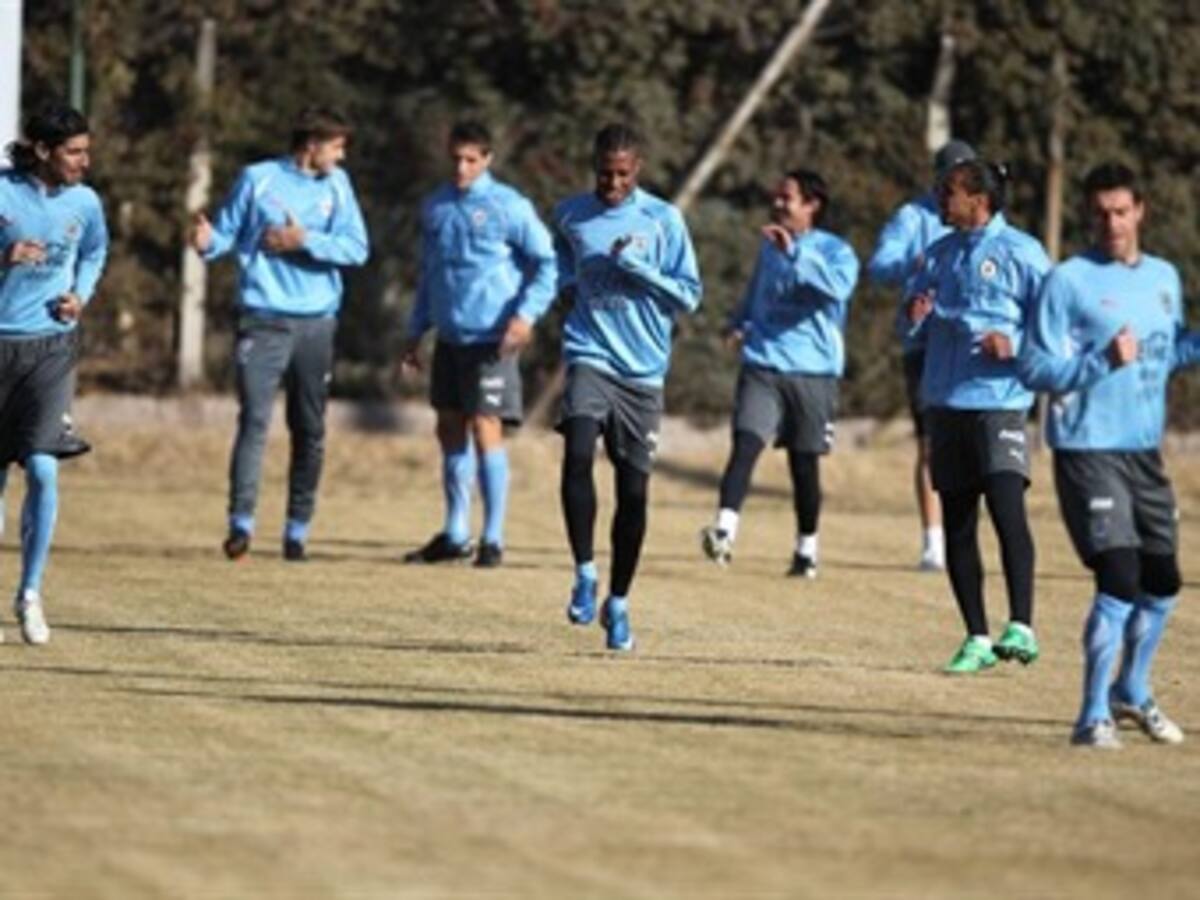 Tabárez confirma alineación para enfrentar a Chile
