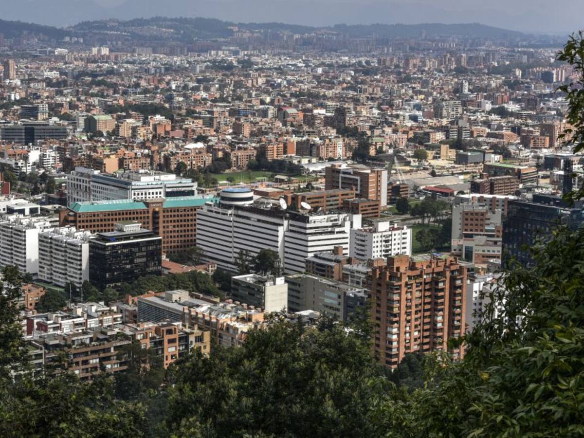 Abierta la convocatoria para Bogotá en 100 palabras