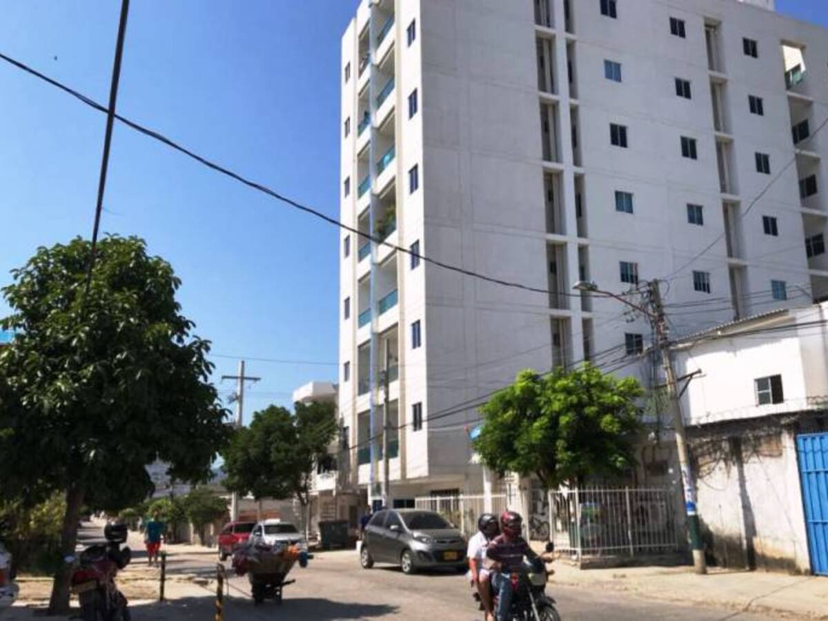 Bancos continúan cobro a afectados por construcciones ilegales en Cartagena