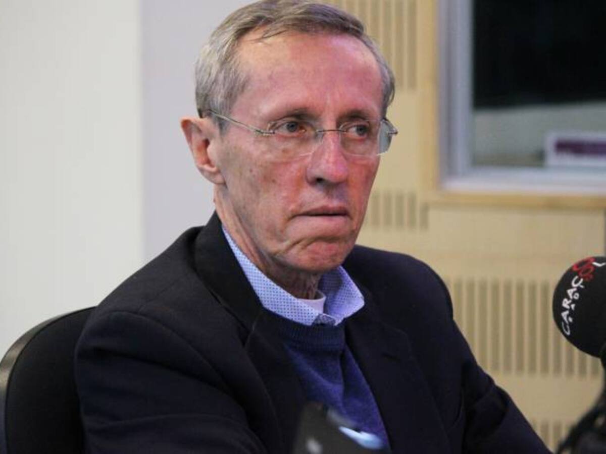 El problema se puede resolver con acuerdo alrededor de la sobreoferta de camiones: Navarro