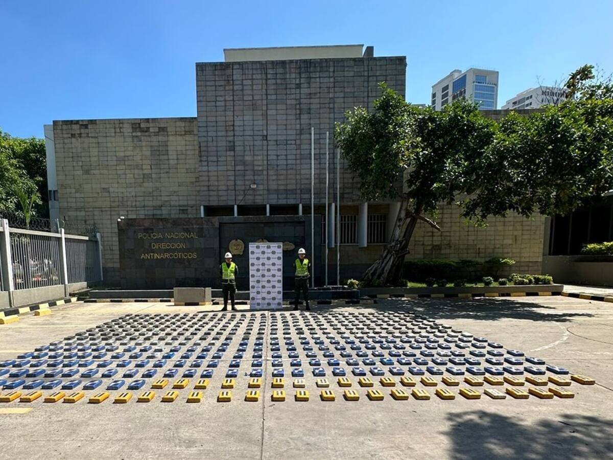 En Cartagena hallaron más de 1.300 kilos de cocaína en tres contenedores