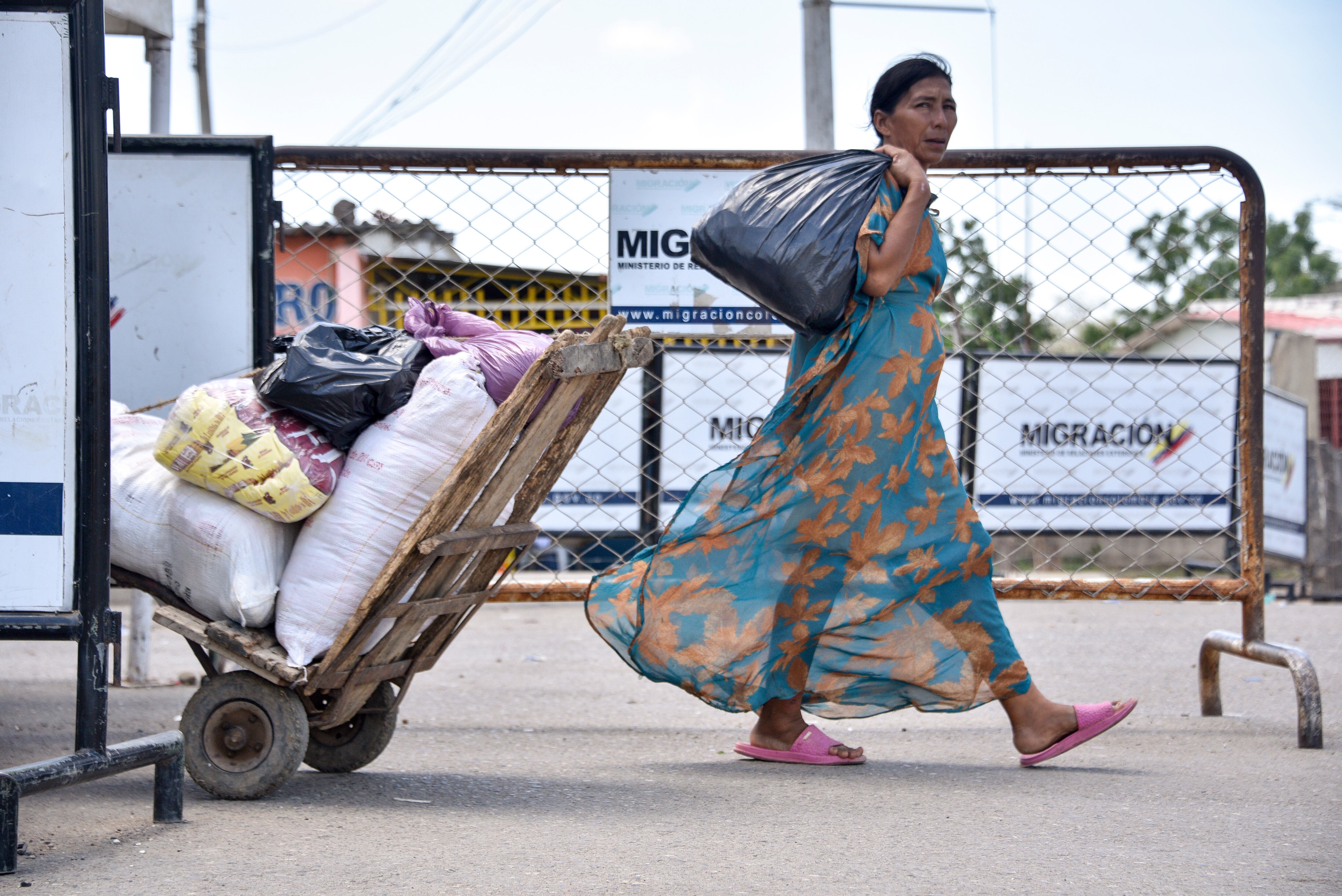 Cruce entre Colombia y Venezuela en la región de Paraguachon. 
(Foto: Guillermo Legaria/Getty Images)