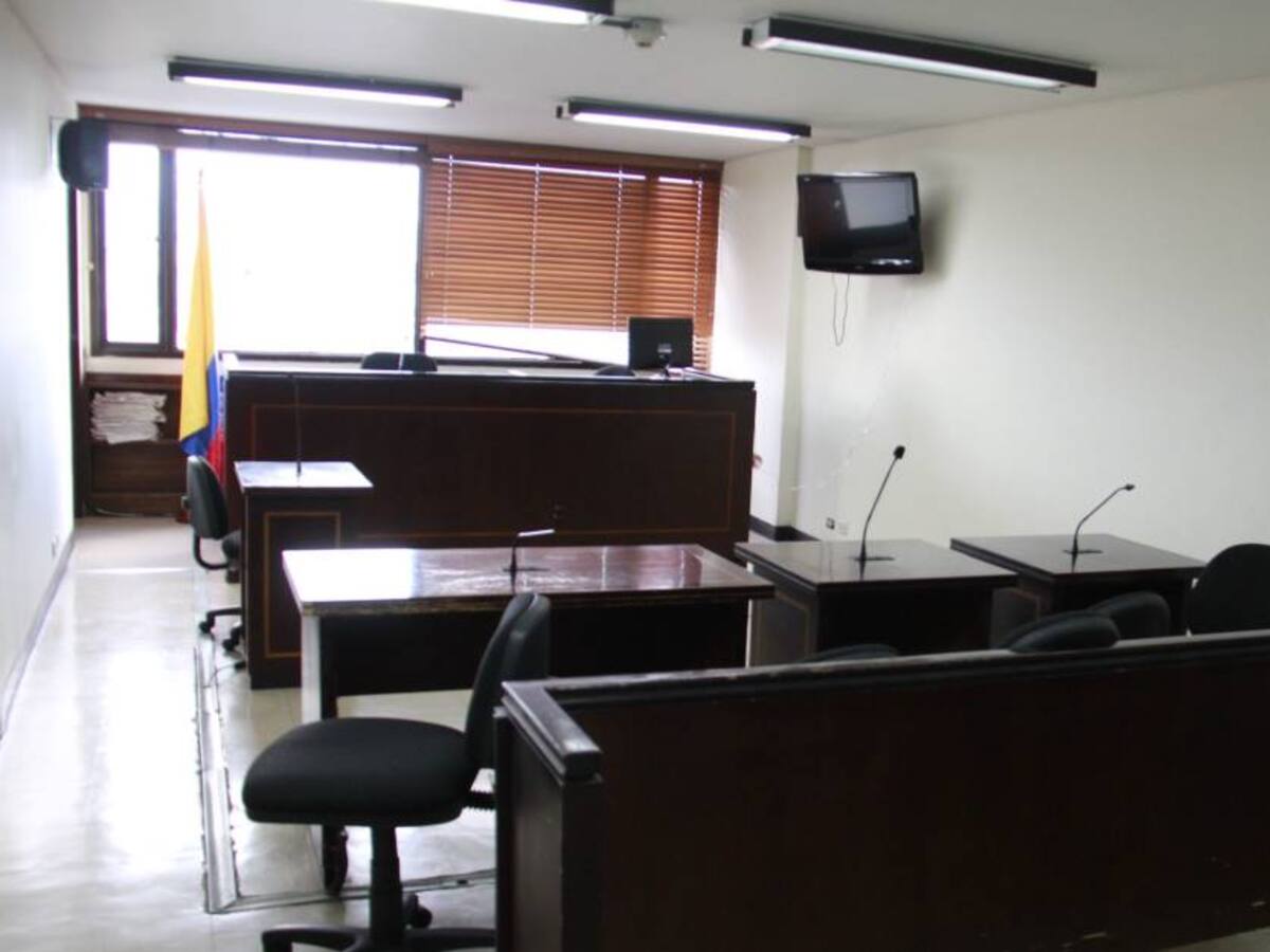 Condenan a la ‘tramitadora’ del ‘INVIMA paralelo’