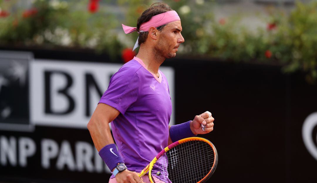 Rafael Nadal festeja su victoria en Roma ante Sinner.