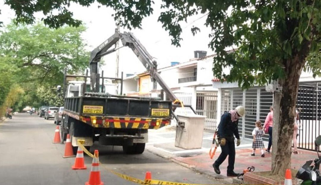 Polémica en Neiva por presuntas anomalías en contrato de alumbrado público.