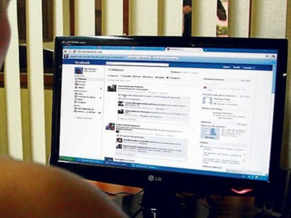 Gobierno pide a Fiscalía rastrear amenazas a través de las redes sociales