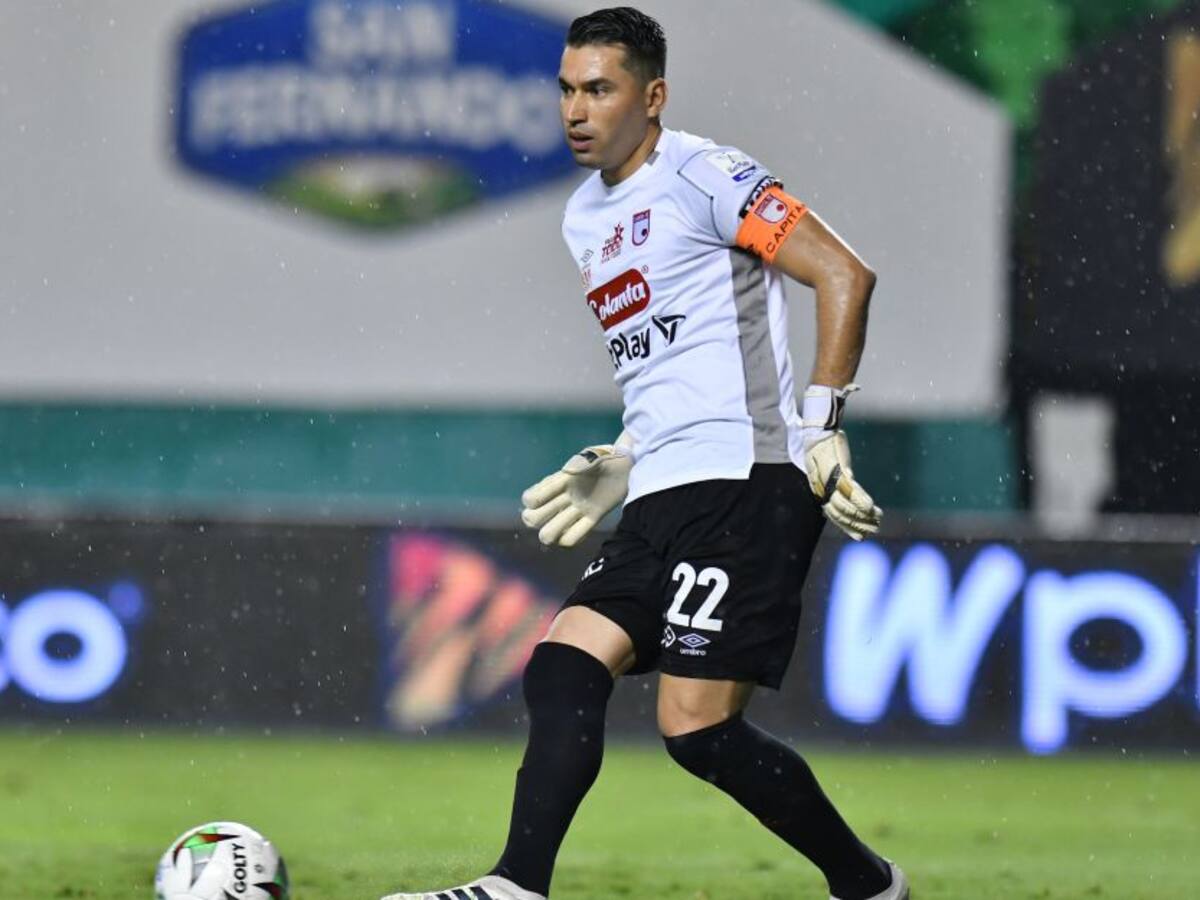 Sufre el 'León': Leandro Castellanos será baja en Santa Fe por un mes