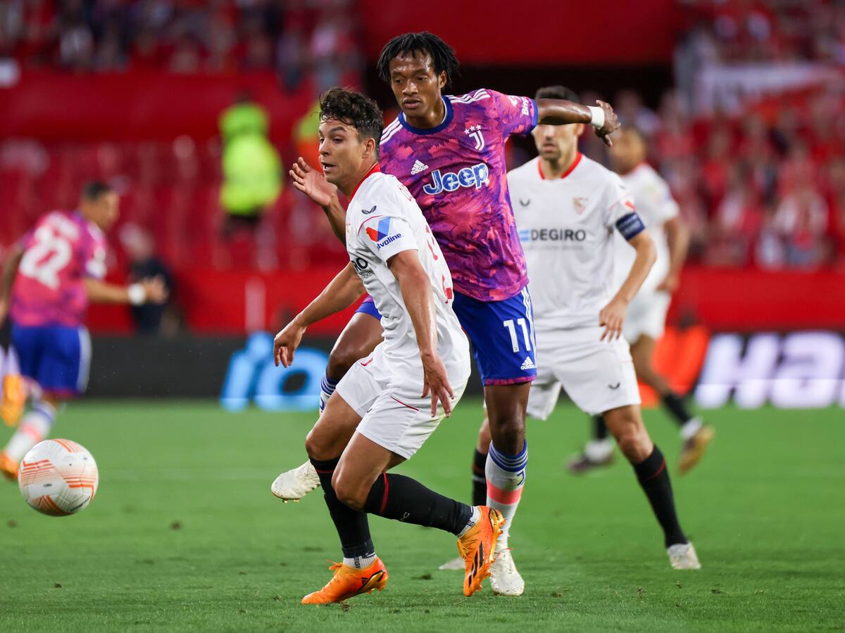 Video: falta penalti de Juan Cuadrado en Europa League que encendió la polémica