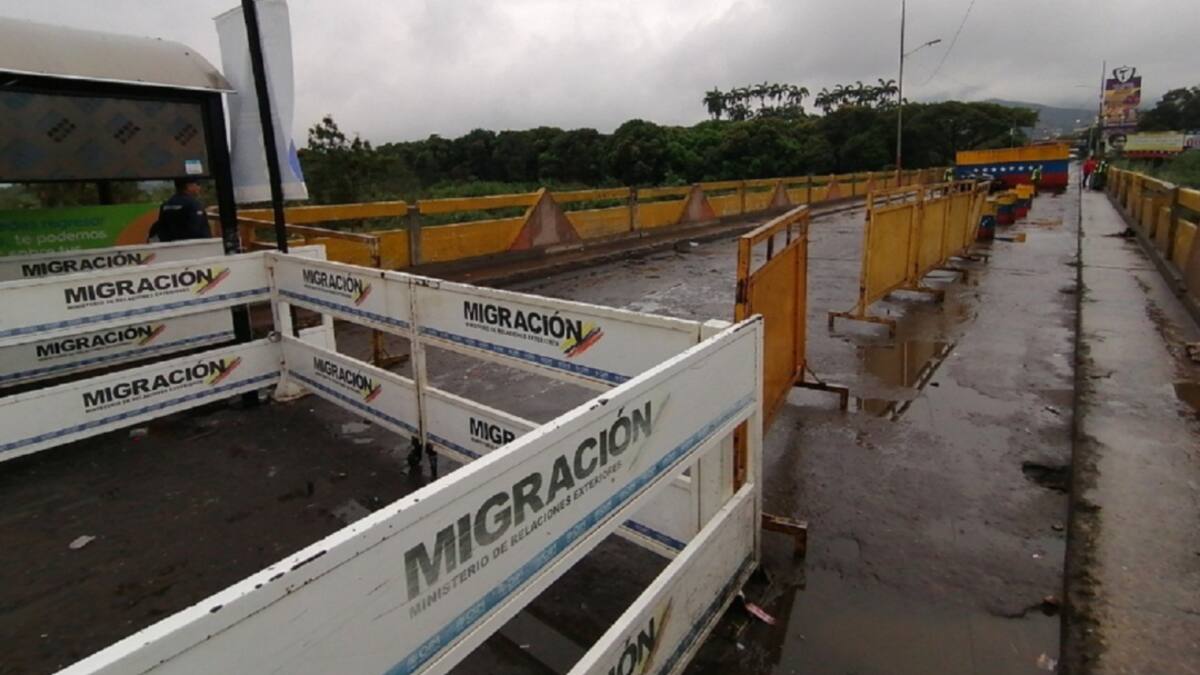 Venezolanos piden acabar restricciones en los pasos fronterizos
